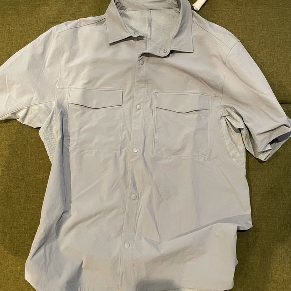 Lululemon button shirt - Picture 2 of 4